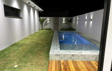 Imagem 1: Casa em condomínio Zona Sul com 3 suítes à venda, 195 m² por R$ 1.390.000...