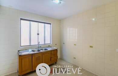Imagem 6: IMOBILIARIA JUVEVÊ VENDE RESIDENCIA BACACHERI JARDIM SOCIAL4 DORM PRX DREAMLAND COMERCIAL