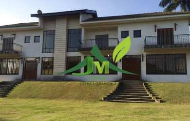 Imagem 1: Chácara em Atibaia em loteamento fechado na beira da represa