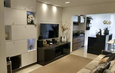 Imagem: O apartamento possui 3 Dormitórios, 5 Banheiros, 2 Vagas na