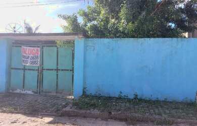 Imagem: A casa possui 2 Dormitórios, 1 Banheiro, 3 Vagas na garagem