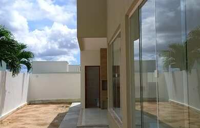 Imagem: A casa em condomínio possui 3 Dormitórios, 4 Banheiros, 2