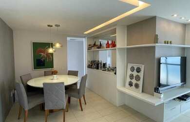 Imagem: O apartamento possui 3 Dormitórios, 3 Banheiros, 2 Vagas na