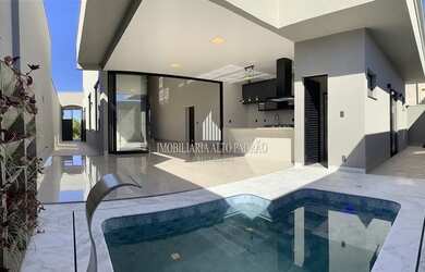 Imagem: A casa em condomínio possui 3 Dormitórios, 5 Banheiros, 4