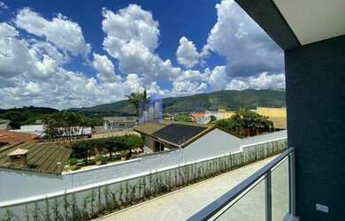 Imagem 11: Casa Padrão. 261m² de Área, 2 Vagas na garageme3 Dormitórios