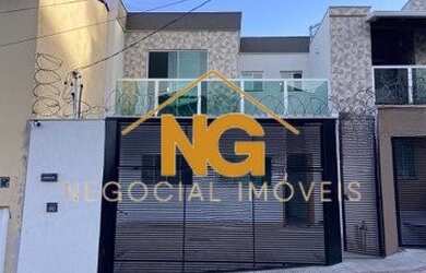 Imagem: A casa possui 3 Dormitórios, 3 Banheiros, 2 Vagas na garagem