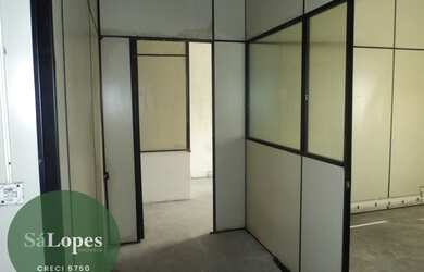 Imagem 2: Galpão/Depósito/Armazém para venda com 3751 metros quadrados em Água...