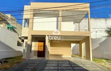 Imagem: A casa em condomínio possui 3 Dormitórios, 4 Banheiros, 2