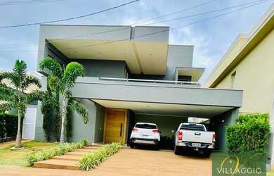 Imagem: A casa em condomínio possui 4 Dormitórios, 5 Banheiros, 5