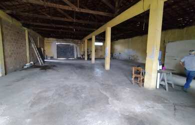 Imagem 1: Galpão/Depósito/Armazém para aluguel tem 315 metros quadrados