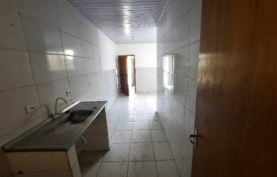 Imagem: O quarto possui Imóvel novo, Área de serviço e está localizado