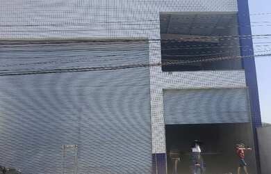 Imagem: O depósito possui 5 Vagas na garagem, 1.000m² de Área e