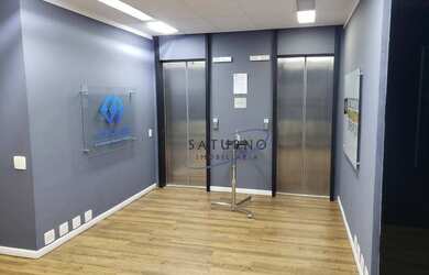 Imagem: O depósito possui 5 Vagas na garagem e 541m² de Área e está