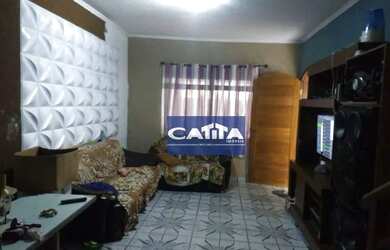 Imagem: A casa possui 2 Dormitórios, 2 Banheiros, 2 Vagas na garagem