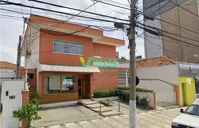 Imagem: A casa possui 1 Dormitório, 5 Banheiros, 3 Vagas na garagem