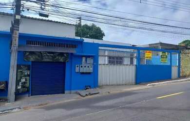 Imagem: A casa possui 3 Dormitórios, 2 Banheiros e está localizado