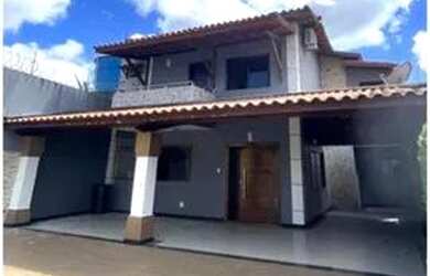 Imagem: A casa em condomínio possui 3 Dormitórios, 1 Banheiro, 4 Vagas