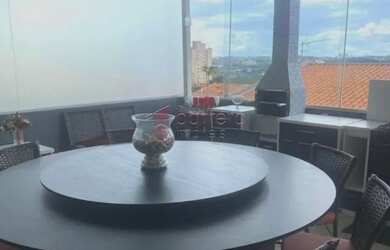 Imagem: A casa possui 2 Dormitórios, 2 Banheiros, 80m² de Área, Imóvel