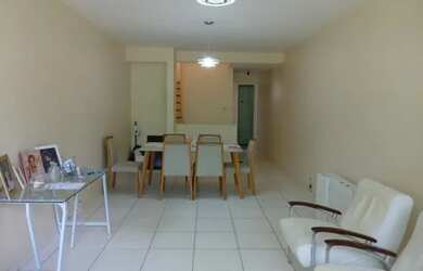 Imagem: A casa possui 3 Dormitórios, 3 Banheiros, 1 Vaga na garagem