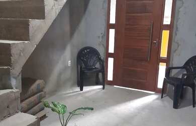 Imagem: A casa possui 5 Dormitórios, 2 Banheiros, 1 Vaga na garagem