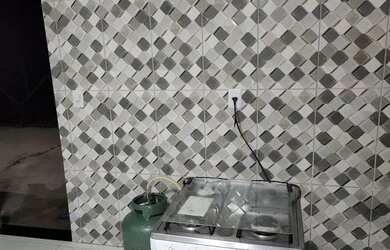 Imagem: A casa possui 2 Dormitórios, 2 Banheiros, 1 Vaga na garagem