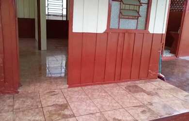 Imagem: A casa possui 2 Dormitórios, 1 Banheiro, 250m² de Área e