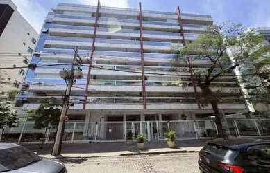 Imagem: O apartamento possui 3 Dormitórios, 1 Banheiro, 1 Vaga na garagem