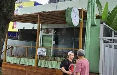 Imagem: O depósito possui 1 Vaga na garagem e 250m² de Área e está