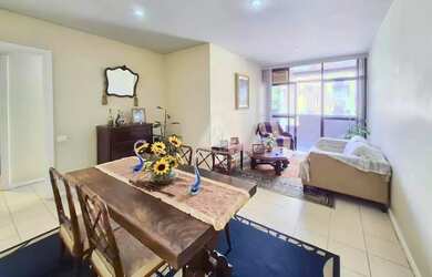 Imagem: O apartamento possui 2 Dormitórios, 2 Banheiros, 1 Vaga na