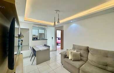 Imagem: O apartamento possui 2 Dormitórios, 1 Banheiro, 1 Vaga na garagem