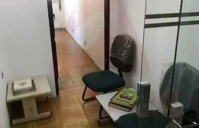 Imagem: O depósito possui 20m² de Área e está localizado em Centro