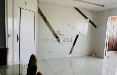 Imagem: O apartamento possui 4 Dormitórios, 3 Banheiros, 2 Vagas na