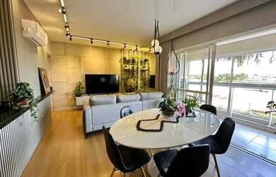 Imagem: O apartamento possui 3 Dormitórios, 2 Banheiros, 2 Vagas na