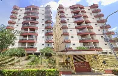 Imagem: O apartamento possui 3 Dormitórios, 2 Banheiros, 2 Vagas na