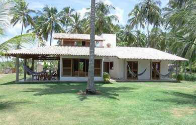 Imagem: O terreno possui 999m² de Área e está localizado em Centro