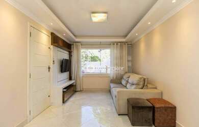 Imagem: A casa possui 3 Dormitórios, 3 Banheiros, 3 Vagas na garagem