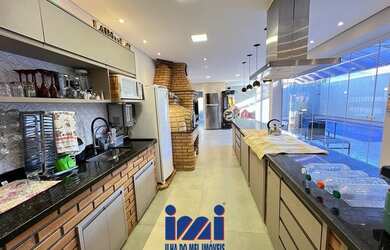 Imagem 15: Sobrado alto padrão em Praia de Leste