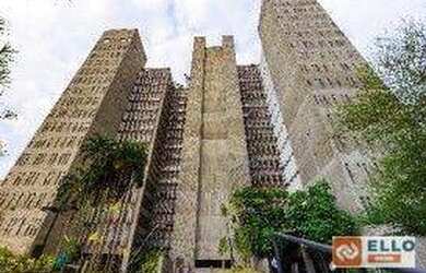 Imagem: O depósito possui 5 Vagas na garagem e 510m² de Área e está