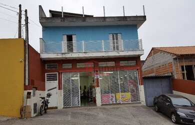 Imagem: O depósito possui 5 Vagas na garagem, 310m² de Área e está