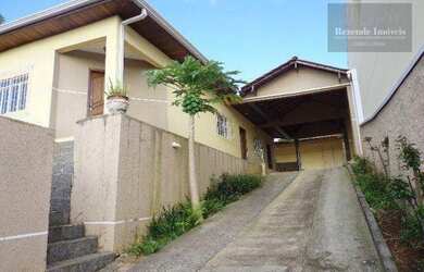 Imagem: A casa possui 2 Dormitórios, 2 Banheiros, 1 Vaga na garagem