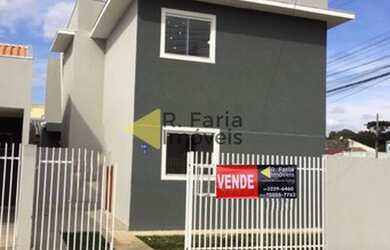 Imagem: A casa possui 2 Dormitórios, 2 Banheiros, 1 Vaga na garagem