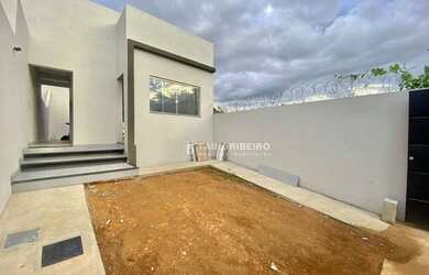 Imagem: A casa possui 2 Dormitórios, 1 Banheiro, 70m² de Área, Imóvel