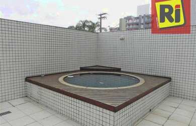 Imagem: O apartamento possui 3 Dormitórios, 1 Banheiro, 2 Vagas na