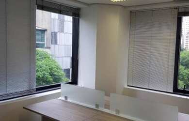 Imagem: O depósito possui 1 Vaga na garagem, 65m² de Área e está