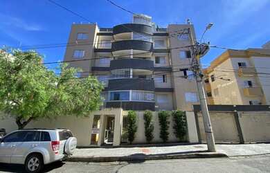 Imagem: O apartamento possui 3 Dormitórios, 2 Banheiros, 2 Vagas na