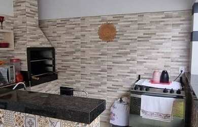 Imagem: A casa possui 3 Dormitórios, 3 Banheiros, 3 Vagas na garagem