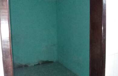 Imagem 3: ALUGA- SE. Varanda, 1 Banheiroe2 Dormitórios