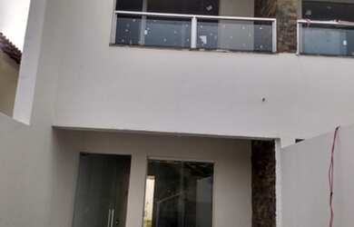 Imagem: A casa possui 2 Dormitórios, 1 Banheiro, 1 Vaga na garagem