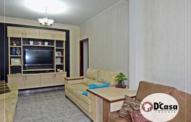 Imagem 2: Sobrado a venda com 3 quartos sendo 1 suíte no Jardim das Bandeiras em Taubaté-SP