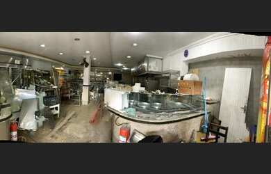 Imagem 1: Prédio, 372 m² - vendo por R$ 1.700.000 ou aluguo por R$ 6.000/mês...